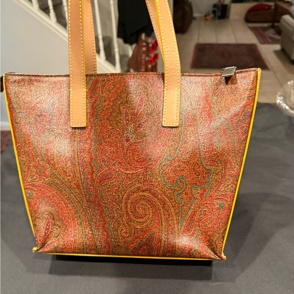 Etro Burgundy Paisley Zip Top Tote Handle Bag
Neon Trim Accents - Picture 11 of 16